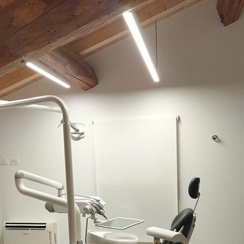 Illuminazione professionale su misura per uno studio dentistico